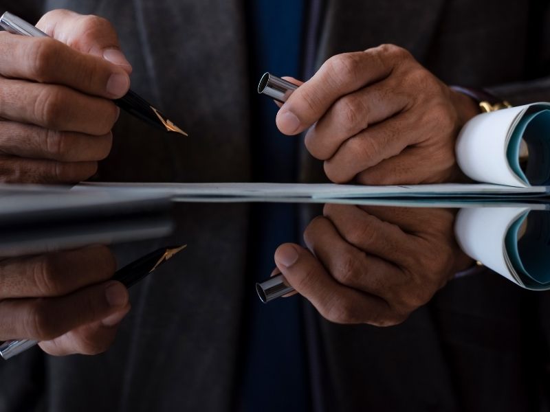 How Much Does a Lawyer Charge for a Car Accident