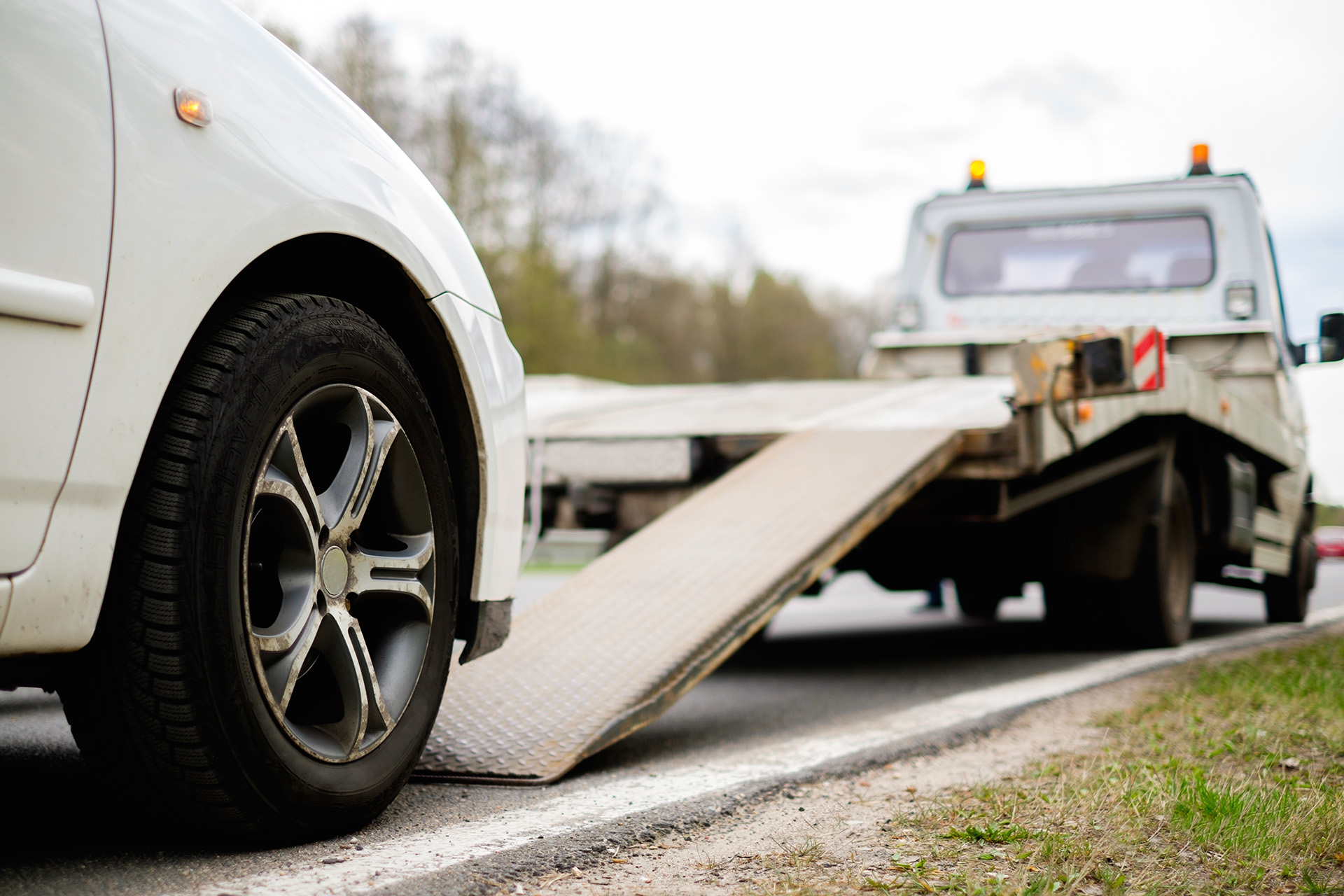Tow Truck Accident AdobeStock 82744342